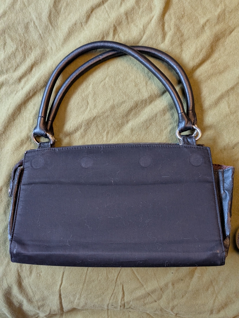 Miche Black Base Purse with Dual Rounded Handles EUC